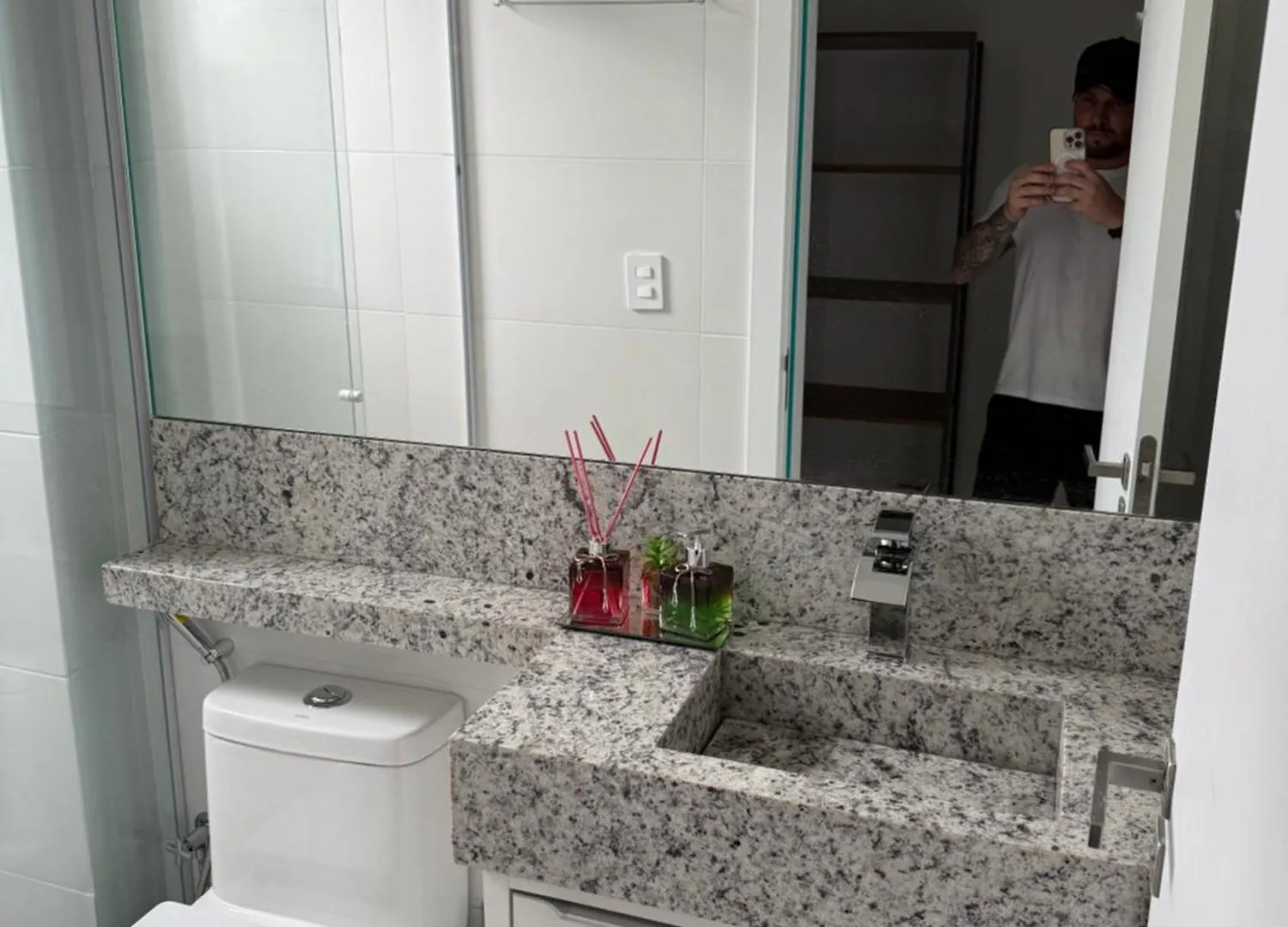 公寓 Apartamento Pereque Frente Mar 贝卢港
